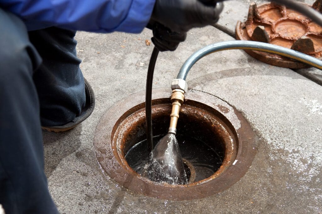 Emergency drain cleaning and clogged drain repair in Salinas, California