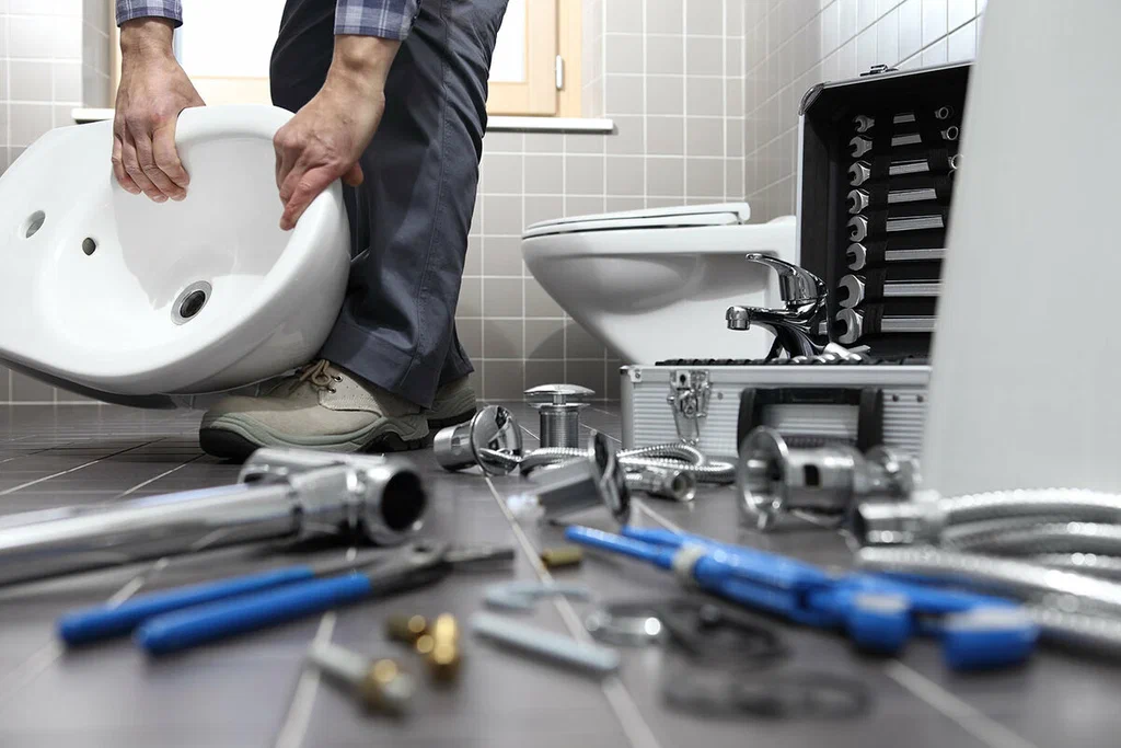 Plumbing tools prepared for a bathroom repair in Salinas